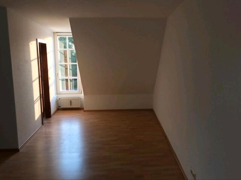 Thumbnail-Helle Dachgeschosswohnung in Köln Brück