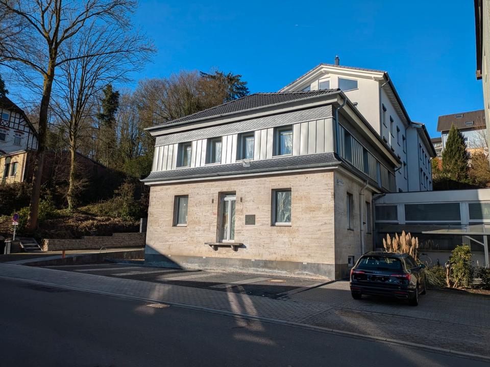 Thumbnail-Wunderschöne 2 Zimmer Wohnung mit Wintergarten und Terrasse