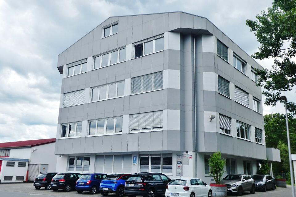 Thumbnail-GANESHA-IMMOBILIEN...schönes helles Büro in einem Bürogebäude für Ihr Unternehmen zu vermieten !