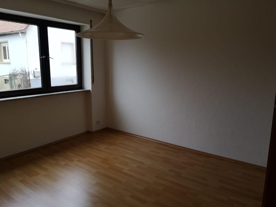 Thumbnail-Drei Zimmer Wohnung