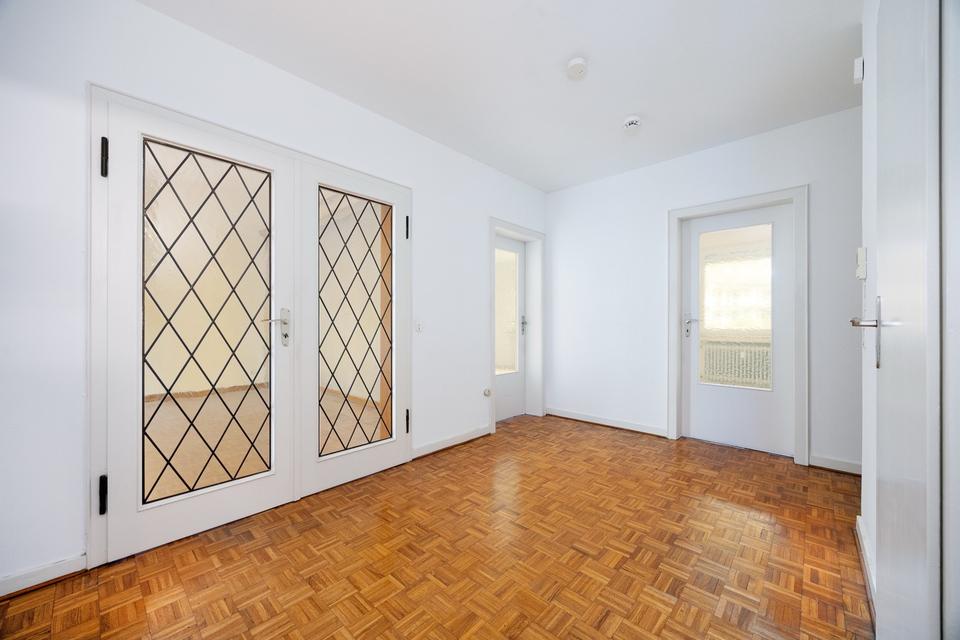 Thumbnail-3 Zimmer Wohnung mit Balkon am Toelleturm(Kernsanierung aktuell)