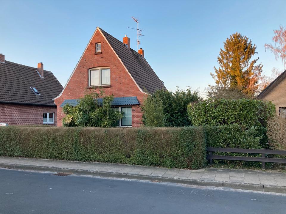 Thumbnail-Haus mit großem Grundstück