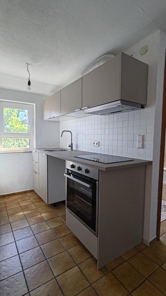 Thumbnail-2-Zimmer-Wohnung mit EBK, Garage und Stellplatz - ab 01.05.2026