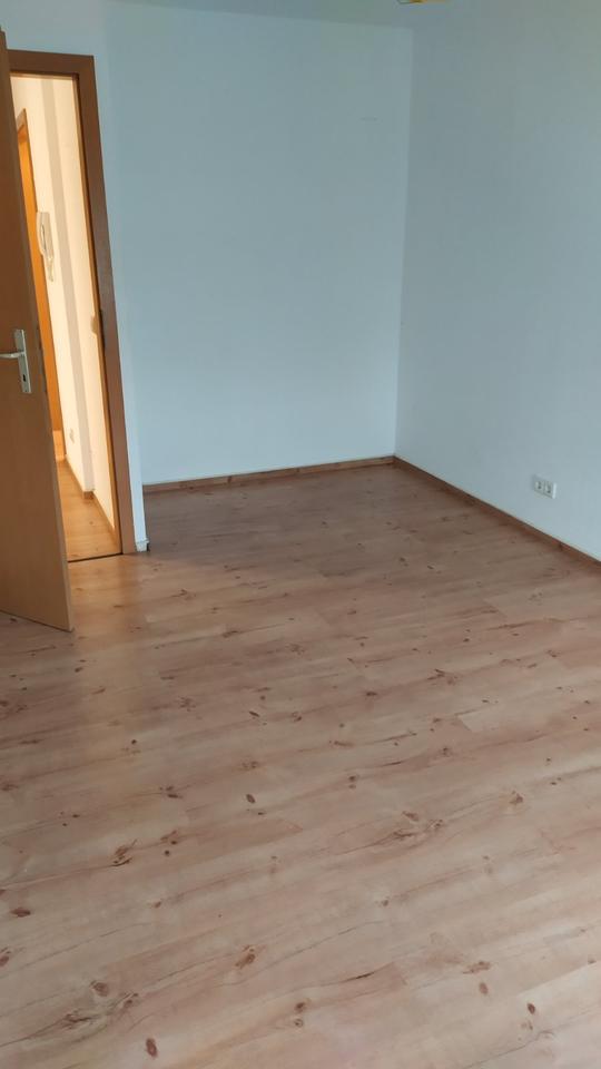 Thumbnail-Wohnung 2 Raum + Einbauküche+Parkplatz