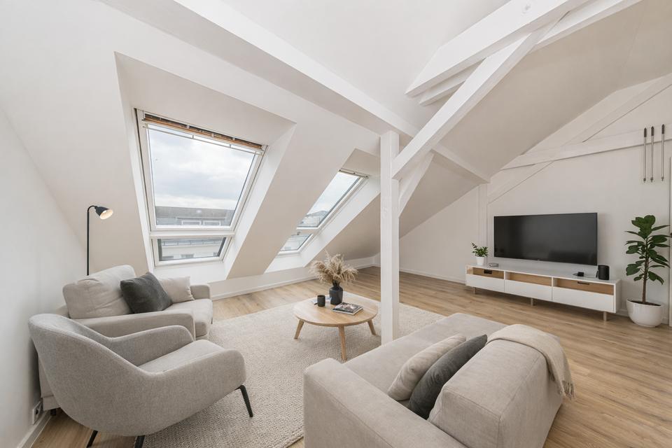 Thumbnail-NEU! Exklusive & hochwertige 3-Raum-Wohnung mit neuer EBK & Tageslichtbad