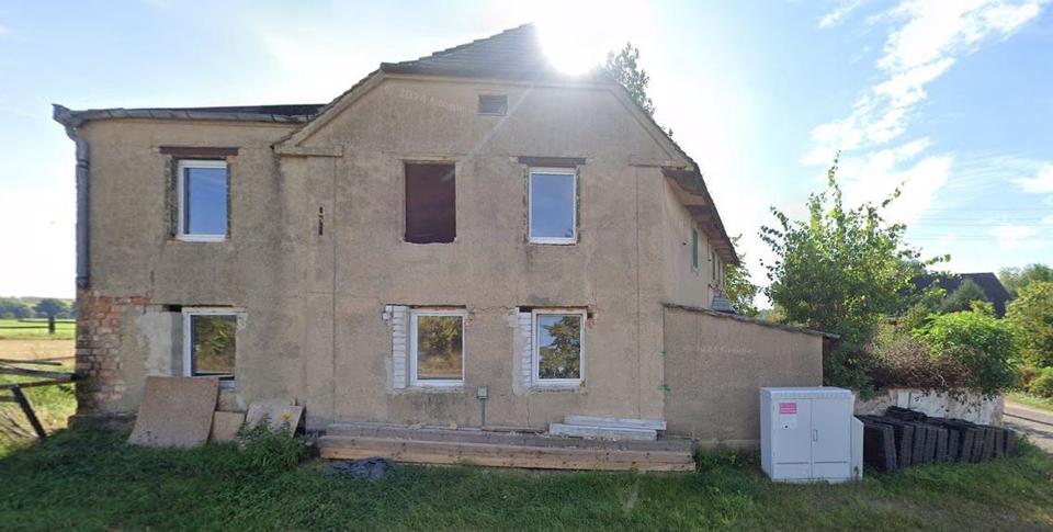 Thumbnail-Haus im Dornröschenschlaf.