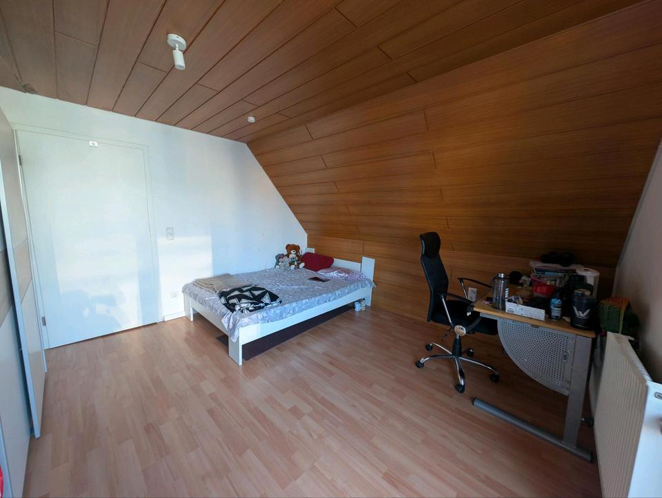 Thumbnail-Gemütliches, möbliertes WG-Zimmer in 3er WG.