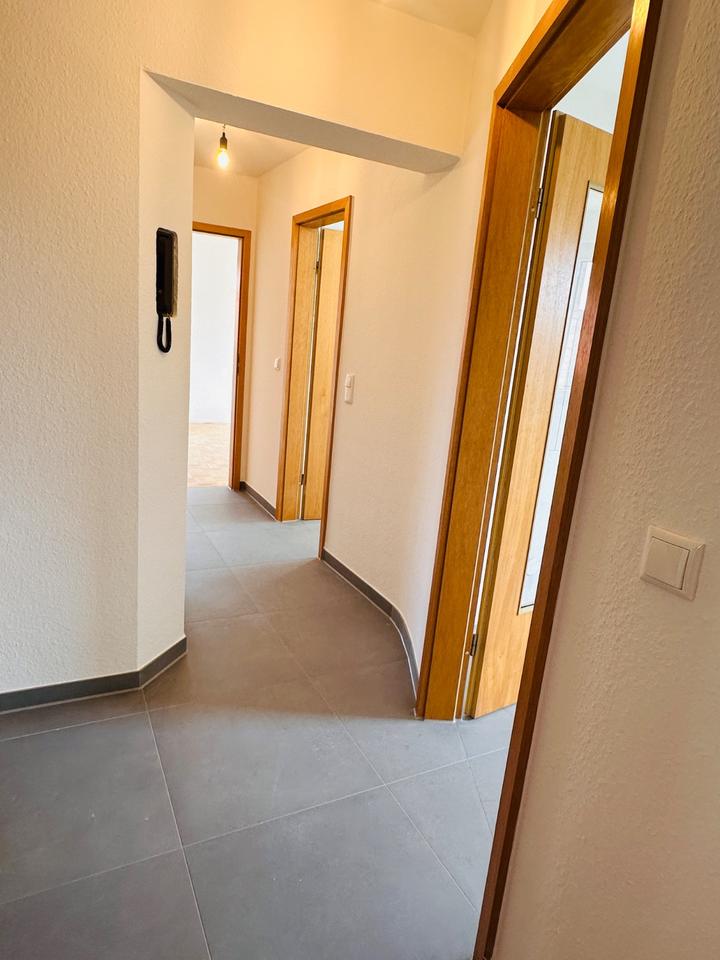 Thumbnail-Erstbezug Moderne 5-Zi. Whg Balkon|Stellplatz|Glasfaser|Parkett