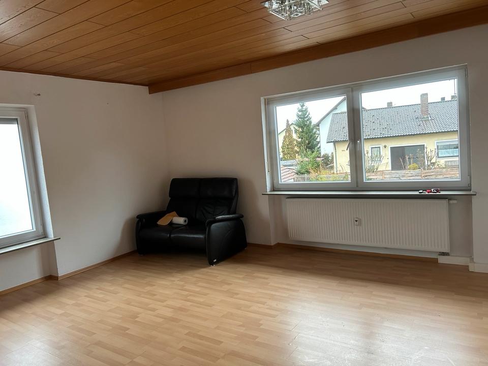 Thumbnail-Großzügige Wohnung mit großer Terrasse & Wintergarten