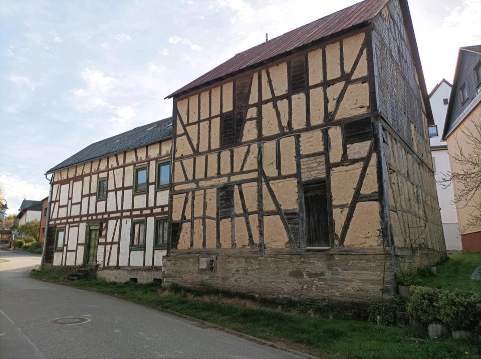 Thumbnail-Gebäudekomplex mit Scheune + Haus in Leideneck