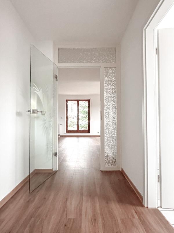 Thumbnail-ERSTBEZUG in Glauchau mit Tageslichtbad, offener Küche und eigener Terrasse!