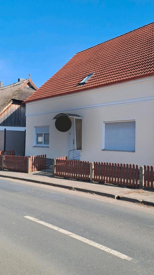 Thumbnail-Einfamilienhaus mit drei Wohnungen