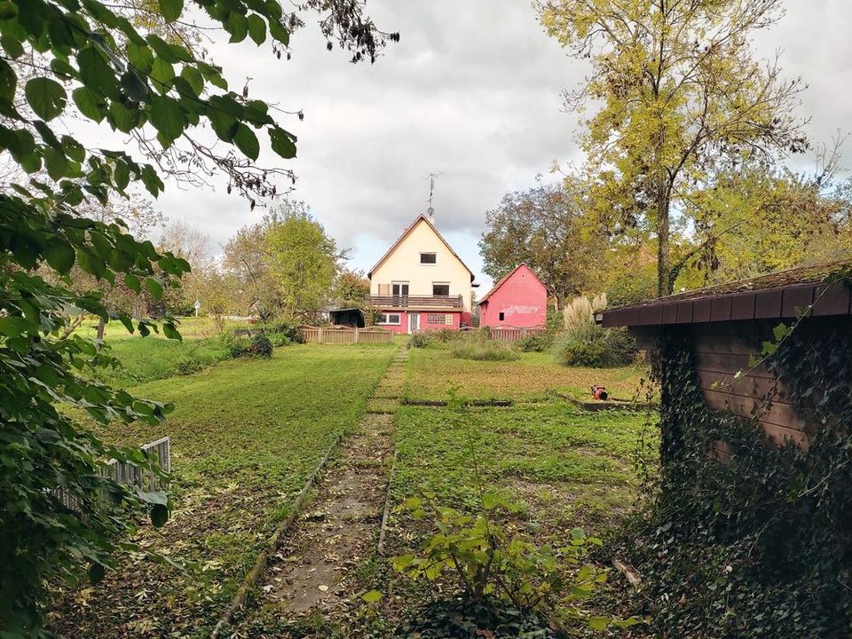 Thumbnail-Einfamilienhaus in Alleinlage - 4+ Zimmer - 1097m2 Grundstuck