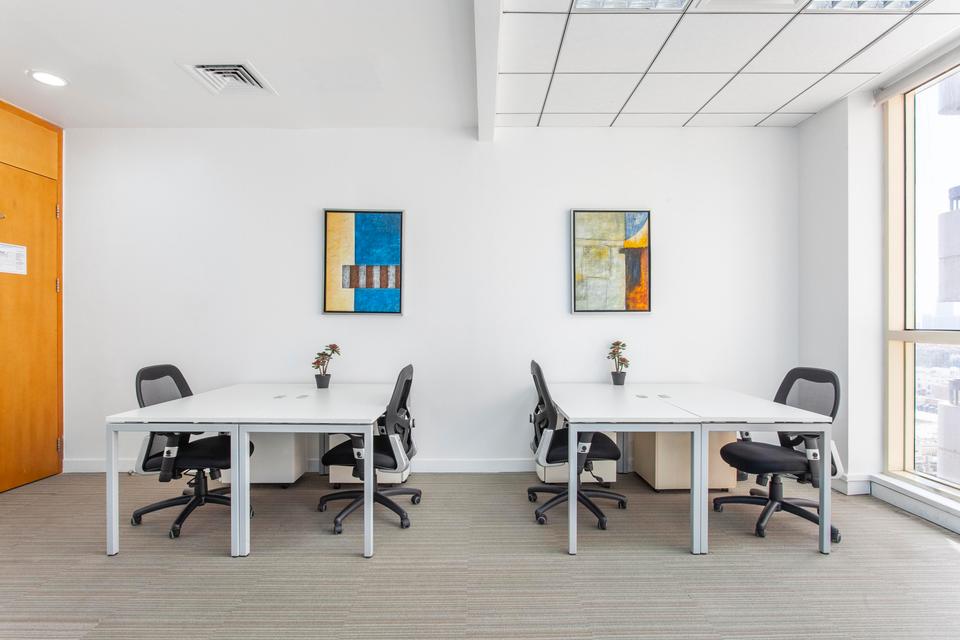 Thumbnail-Privater Büroraum für 3 Person in Regus City Plaza