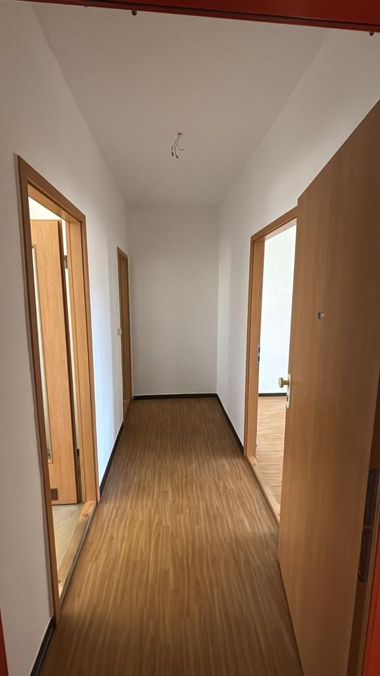 Thumbnail-2-Zimmer-Wohnung und KFZ-Stellplatz in Meiningen Utendorfer Str