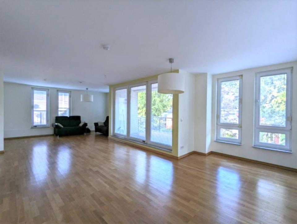 Thumbnail-Helle, große 5-Zimmer Maisonette-Wohnung nahe Rathaus Steglitz