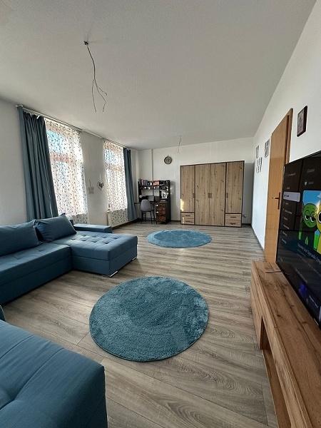 Thumbnail-Teilmöblierte 3-Raum-Wohnung mit Balkon