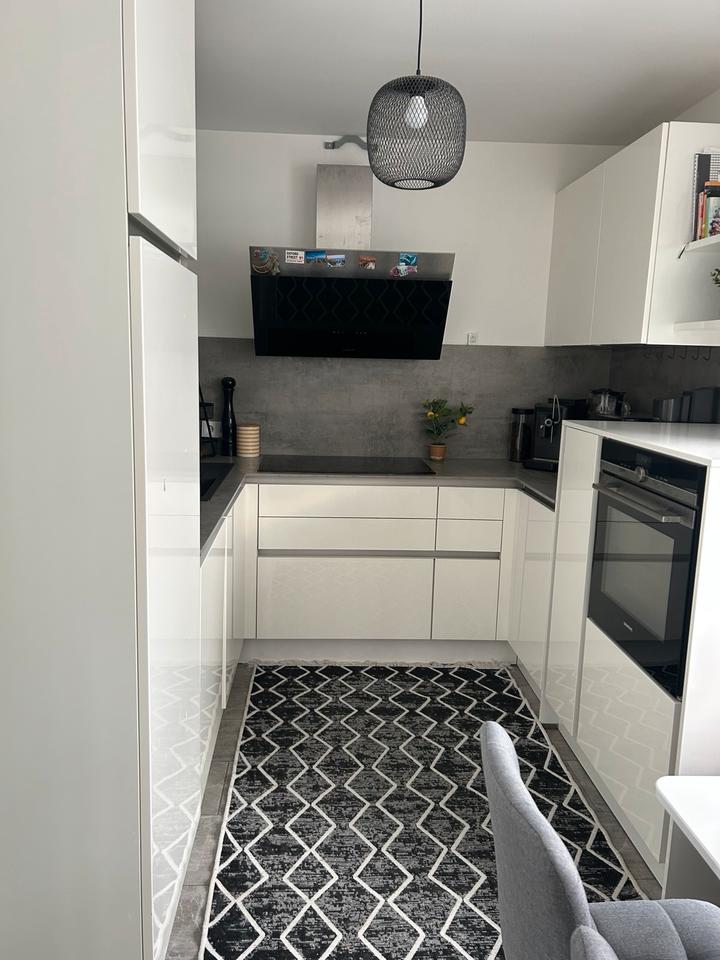 Thumbnail-4,5-Zimmer Wohnung mit Balkon, Gemeinschaftsgarten OHNE Provisio