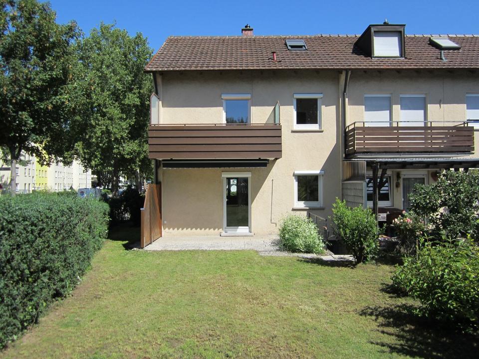 Thumbnail-Ruhiges, modernisiertes Einfamilienhaus mit EBK und Garten