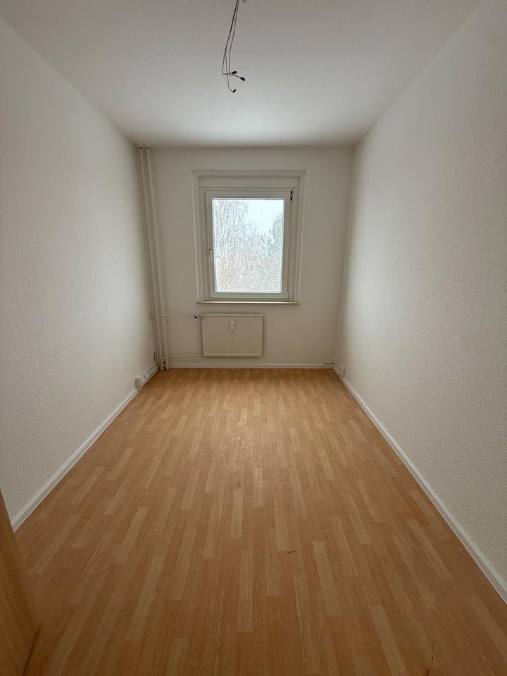 Thumbnail-Helle neu renovierte 4-Zimmer-Wohnung im 3. OG