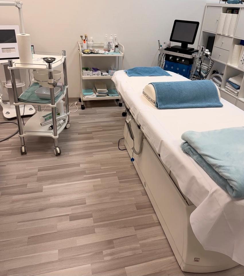 Thumbnail-Бьюти Бизнес Kosmetikraum zur Miete Beauty-Business ab 190€