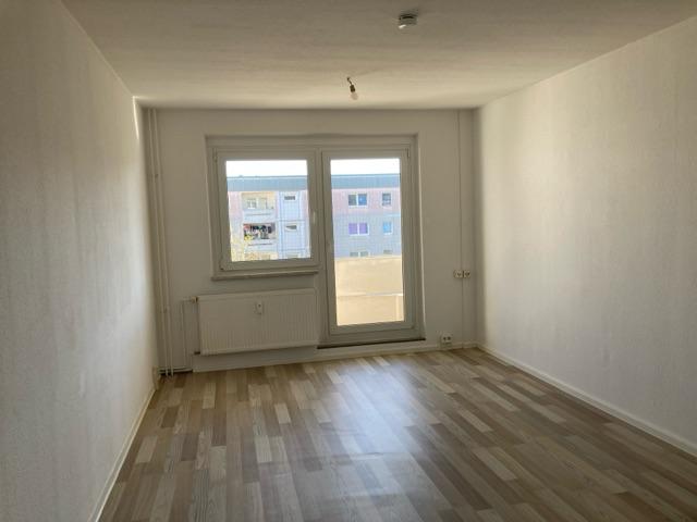 Thumbnail-Stilvoll wohnen mit Balkon und Fenster-Küche