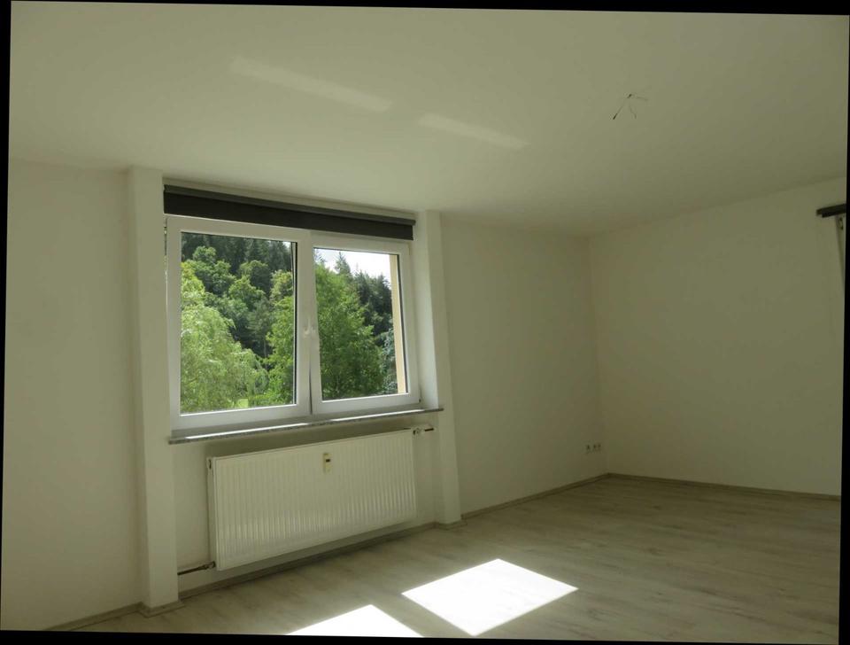 Thumbnail-3 Zimmerwohnung mit EBK und Balkon