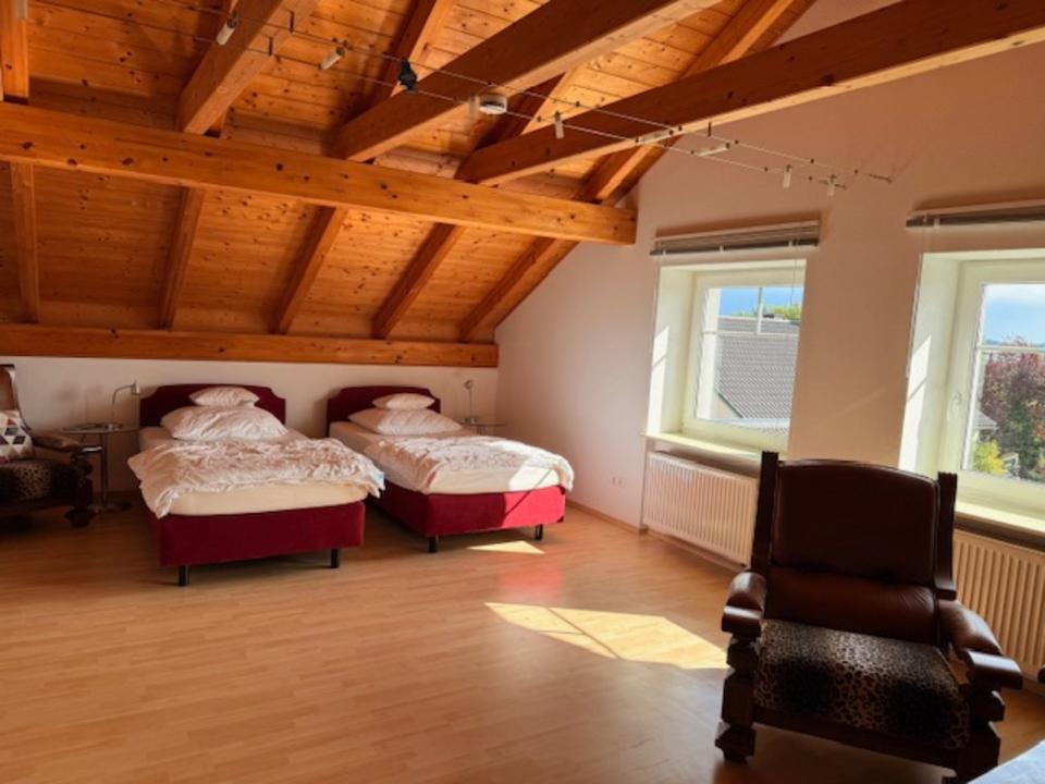 Thumbnail-Möblierte 1-Zimmer Dachgeschosswohnung in PilstingGrossköllnbach