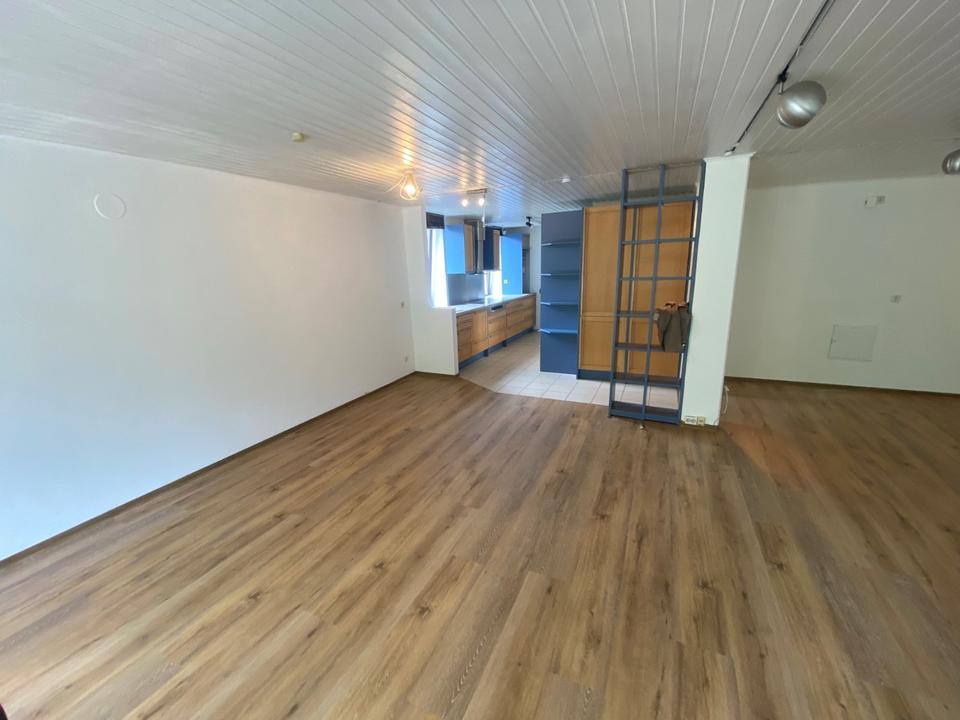 Thumbnail-Große Mietwohnung in Aspisheim mit Wintergarten