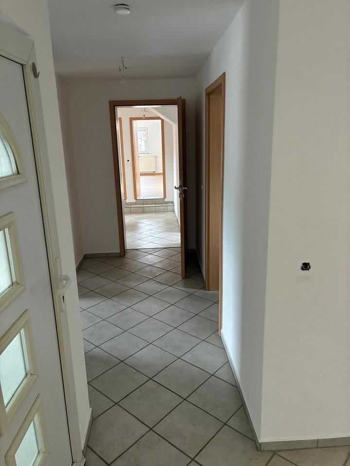 Thumbnail-4 Zimmer Dachgeschoss Wohnung