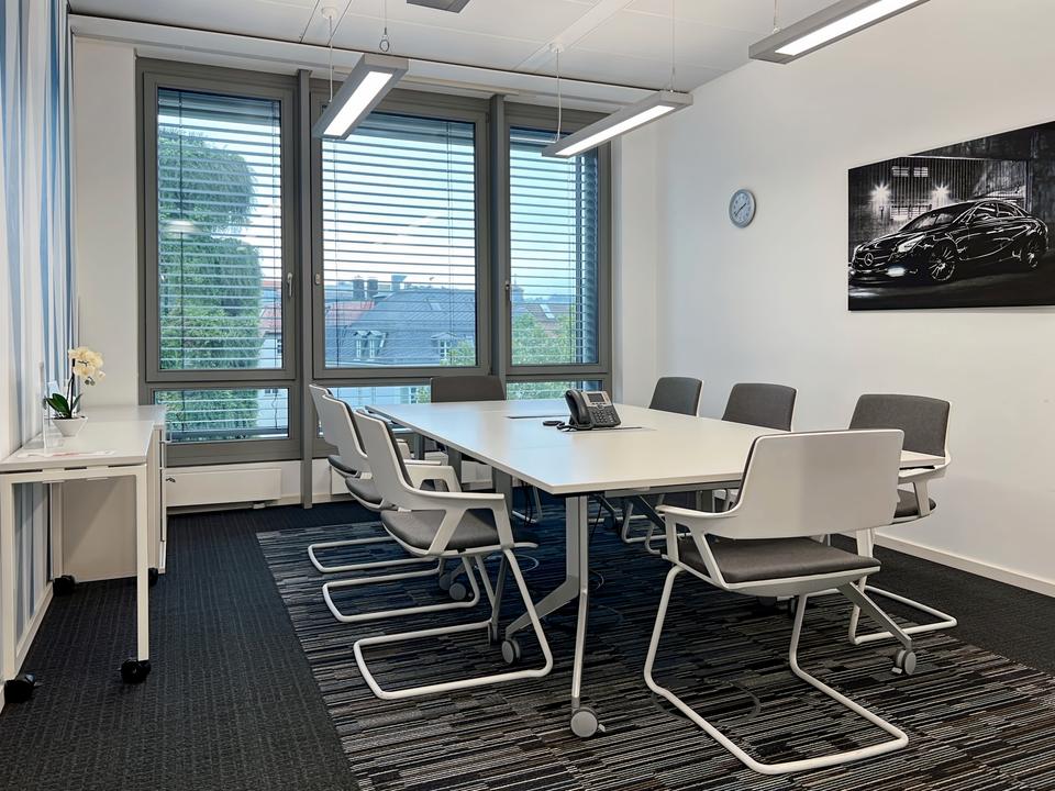 Thumbnail-Privater Büroraum für 4 Person in Regus City Plaza
