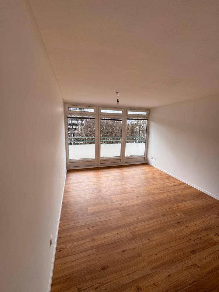 Thumbnail-Helle 2-Zimmer Wohnung in ruhiger Lage München-Johanneskirchen
