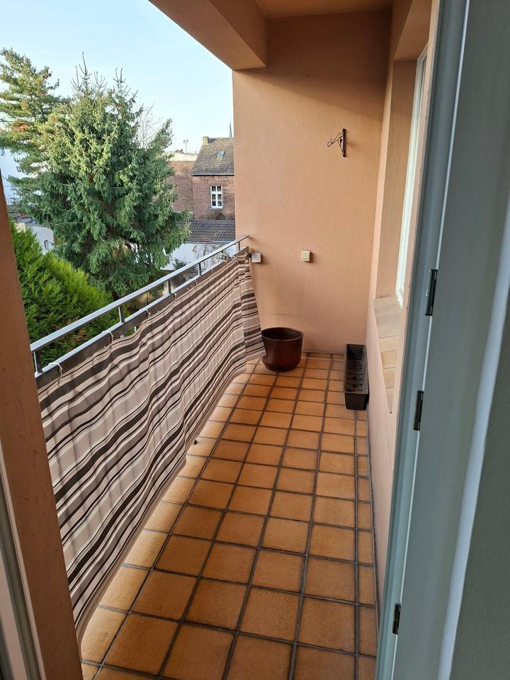 Thumbnail-Helle 2-Zimmer-Wohnung mit Südwestbalkon in Krefeld-Inrath