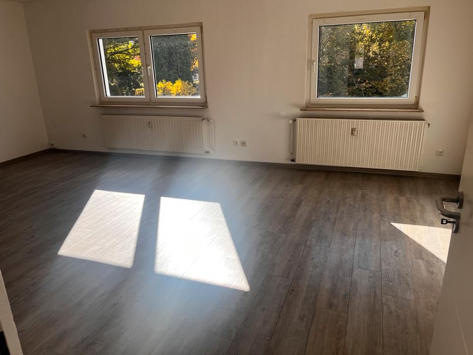 Thumbnail-Helle 3-Zimmer Wohnung ,ca 84 m2-modern & gemütlich 630 Euro kalt
