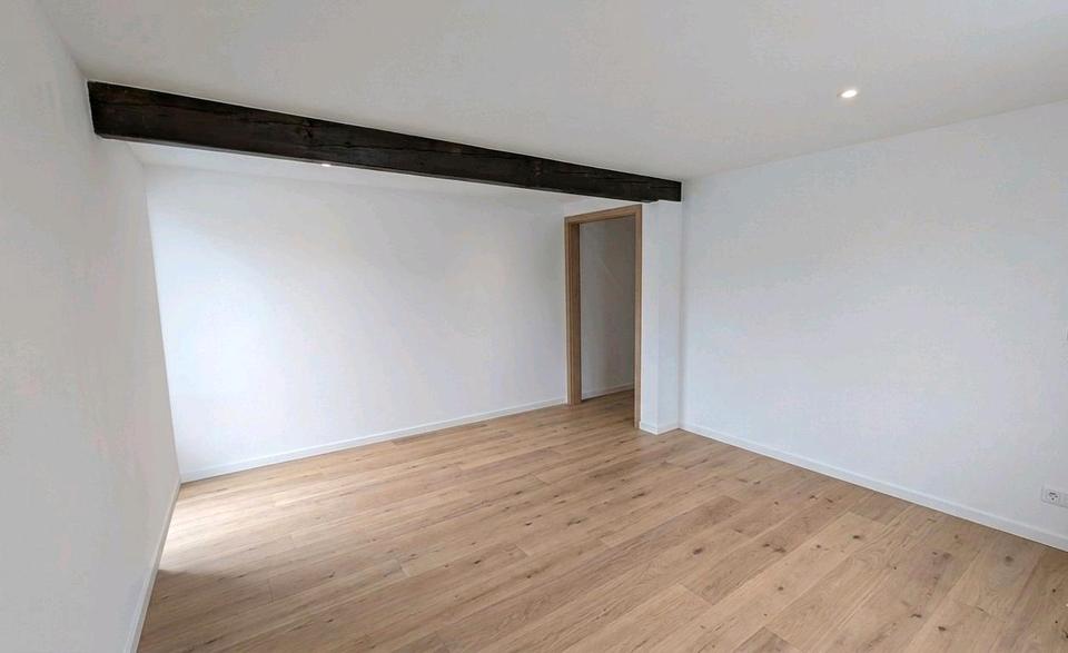 Thumbnail-Frisch sanierte 3,5-Zimmer-Wohnung (70 m²) - Erdgeschoss