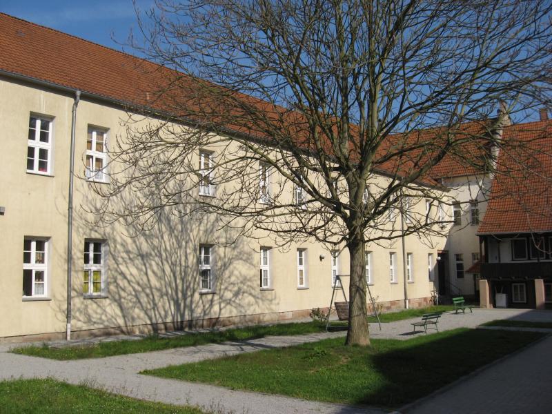 Thumbnail-2 Raumwohnung für Azubis und Studenten mit Badewanne in der Michaelisstraße 104 Naumburg (Saale)