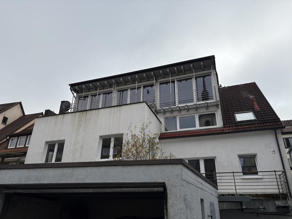 Thumbnail-Großzügige Maisonette Wohnung mit Balkon, direkt im Zentrum