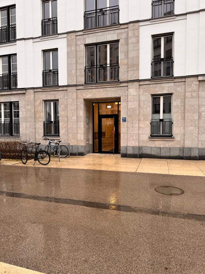 Thumbnail-Luxuriöse 2-Zimmer-Wohnung mit Küche am Nockherberg