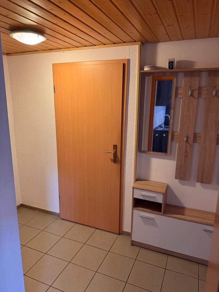 Thumbnail-2-Zimmer Souterrain-Wohg (UG) Ideal f. junge Erwachsene & Singles