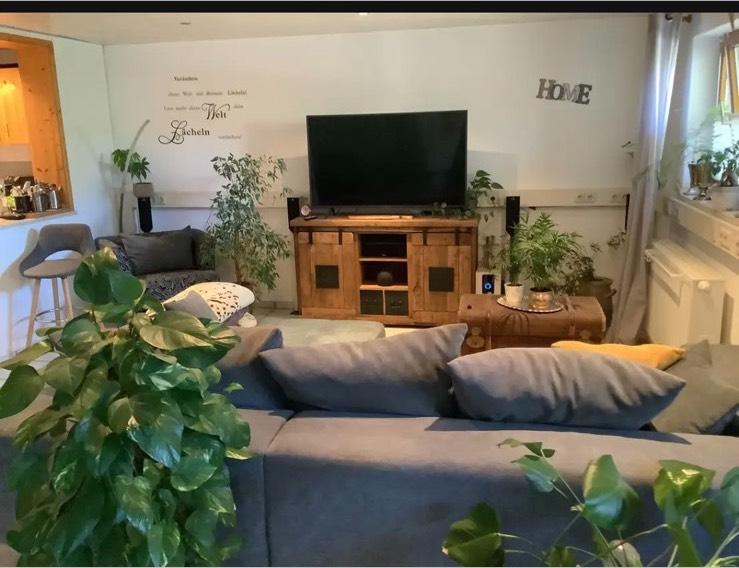 Thumbnail-Schöne geräumige Wohnung mit Stellplatz (Ellhofen)