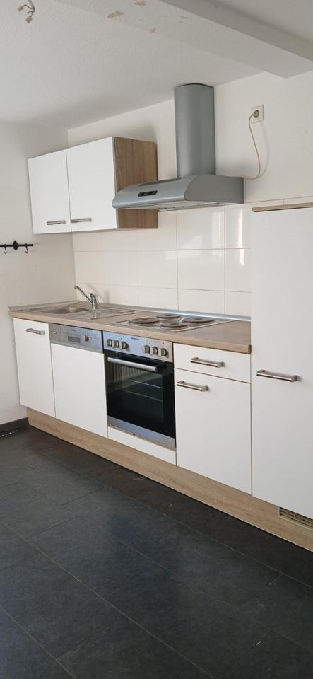 Thumbnail-2 Zimmer Dachgeschosswohnung in ruhiger Lage von Krefeld