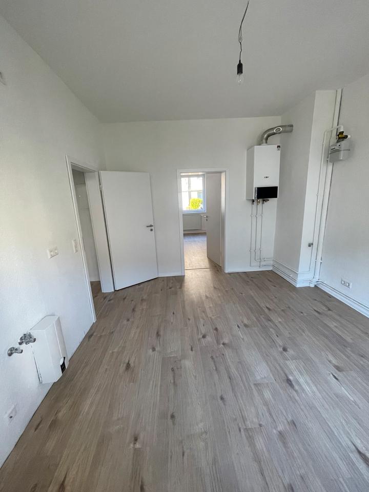 Thumbnail-Umfangreich sanierte Wohnung in Linden-Süd zu sofort