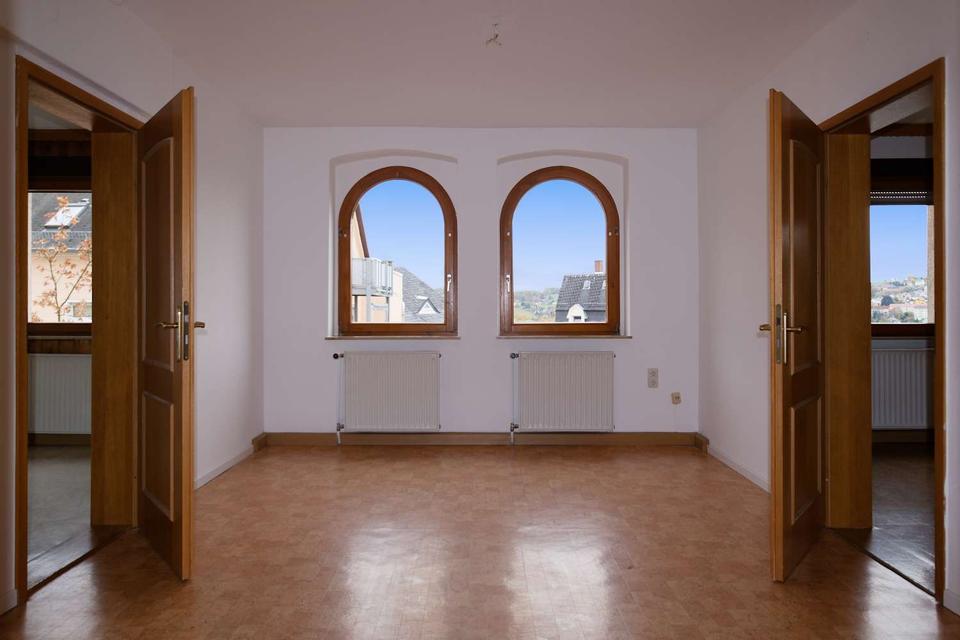 Thumbnail-Große Wohnung mit Einbauküche und Gartennutzung