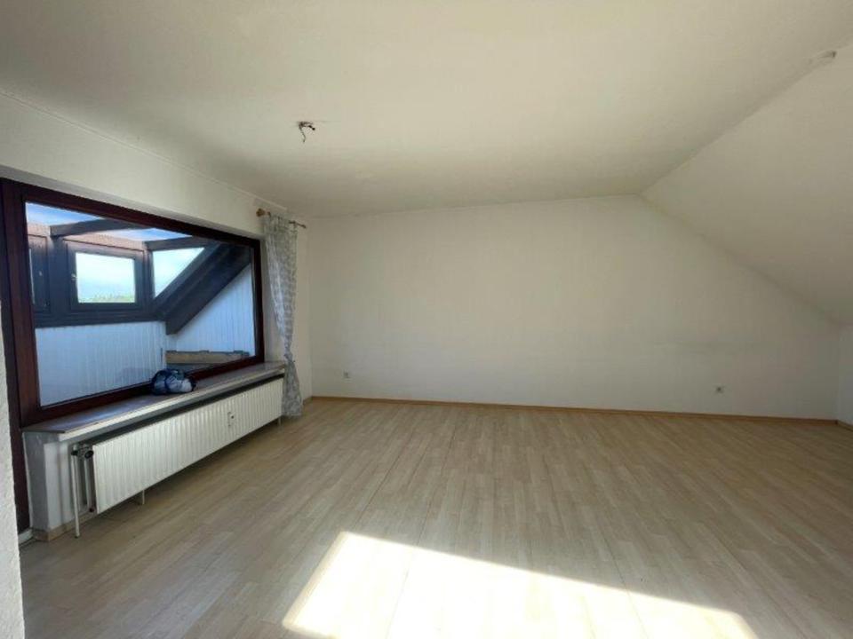 Thumbnail-ANFRAGESTOPP!!! 2 Zimmer Wohnung zentral gelegen, mit Loggia