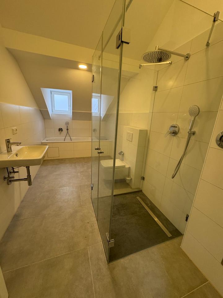 Thumbnail-Hochwertig sanierte 3-Zimmer-Dachgeschosswohnung mit Denkmalchara