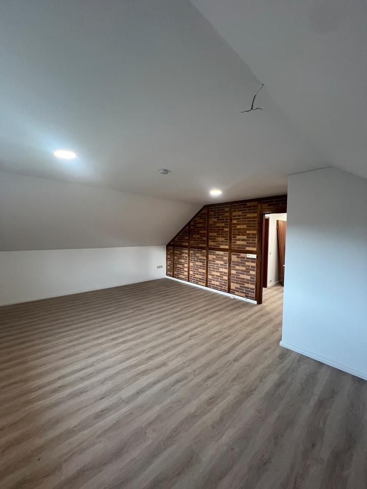 Thumbnail-2,5-Zimmer-Dachgeschosswohnung in Dörentrup-Bega zu vermieten!