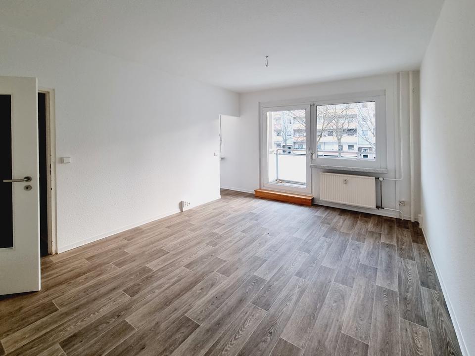 Thumbnail-1-Zimmer-Wohnung mit Balkon in Dresden-Gorbitz!