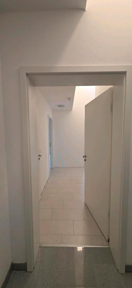 Thumbnail-Moderne 3 Zimmer mit Balkon & Fußbodenheizung – WBS erforderlich