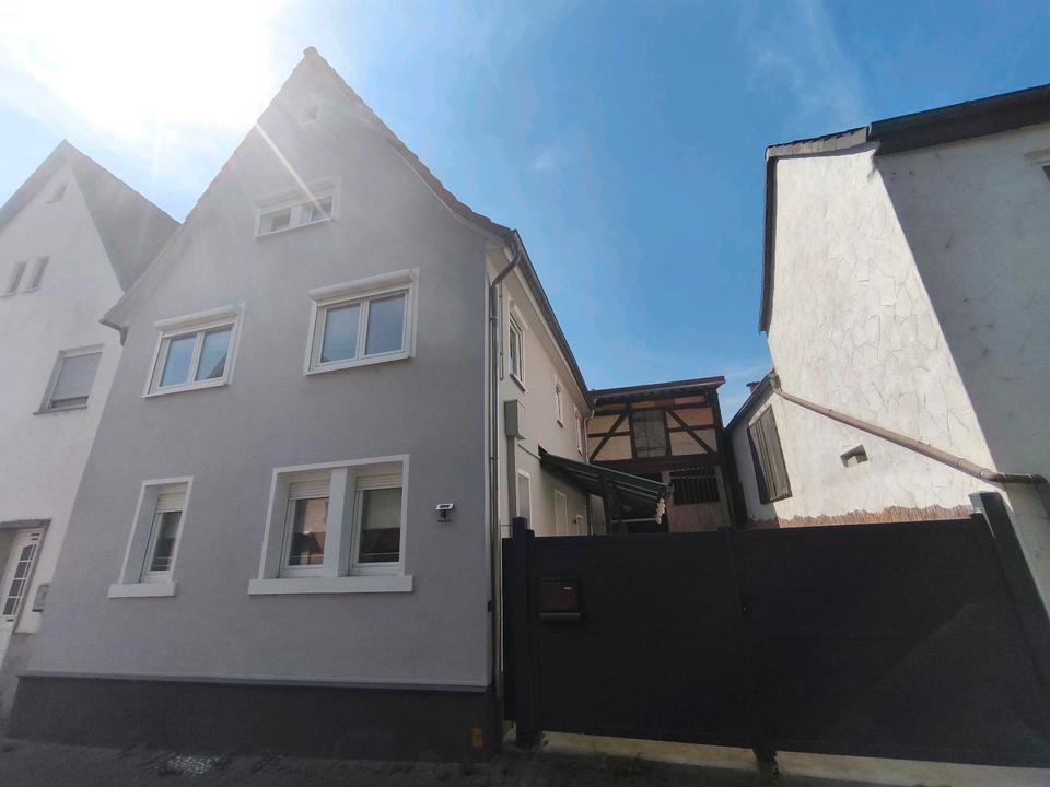 Thumbnail-Altbau mit Charme – 5 Zimmer, 130 m², Scheune & Hof