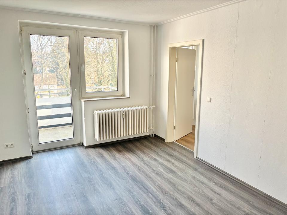 Thumbnail-Hübsche 2-Zimmer-Wohnung mit Balkon in ruhiger Lage